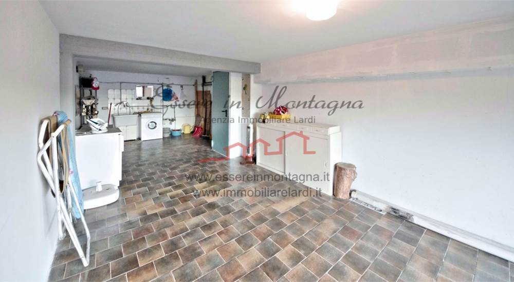 Roncoscaglia Appartamento con 2 camere e garage