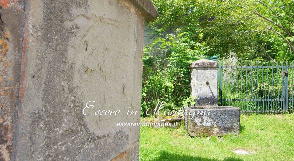 La fontana del borgo