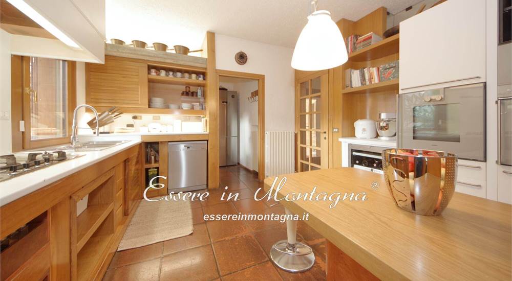 La cucina con dispensa