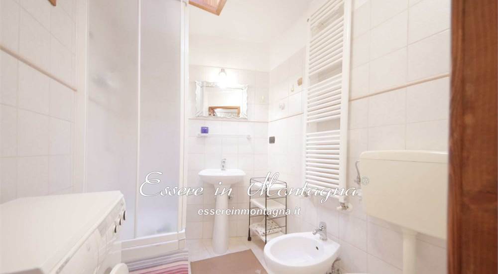 Il bagno con doccia
