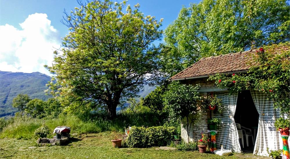 Il porticato con forno