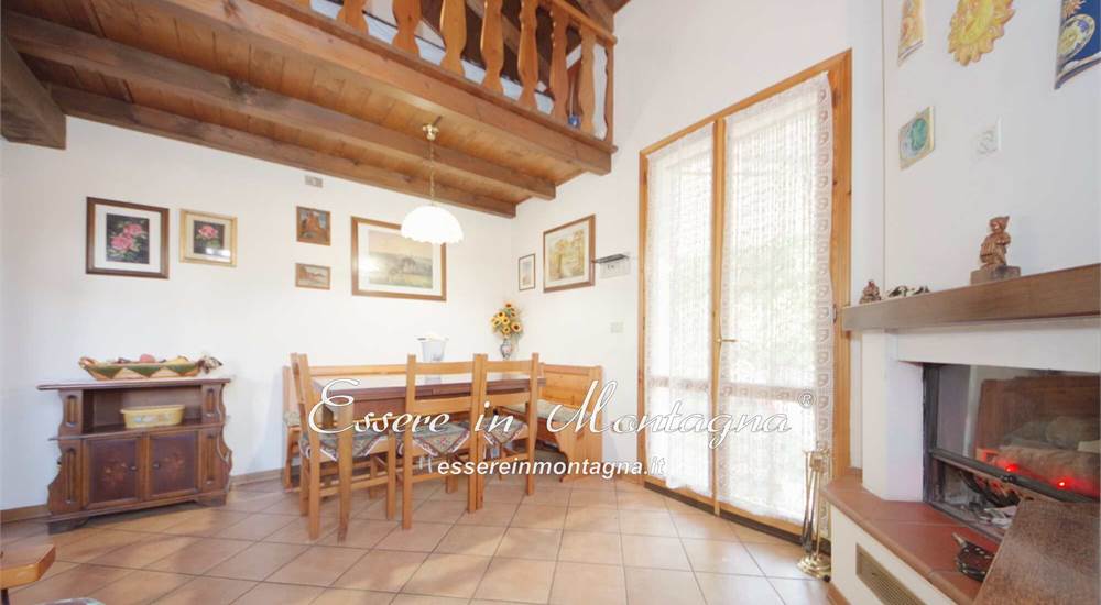 Il soggiorno con camino