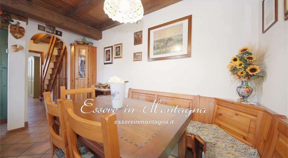 Il soggiorno con camino