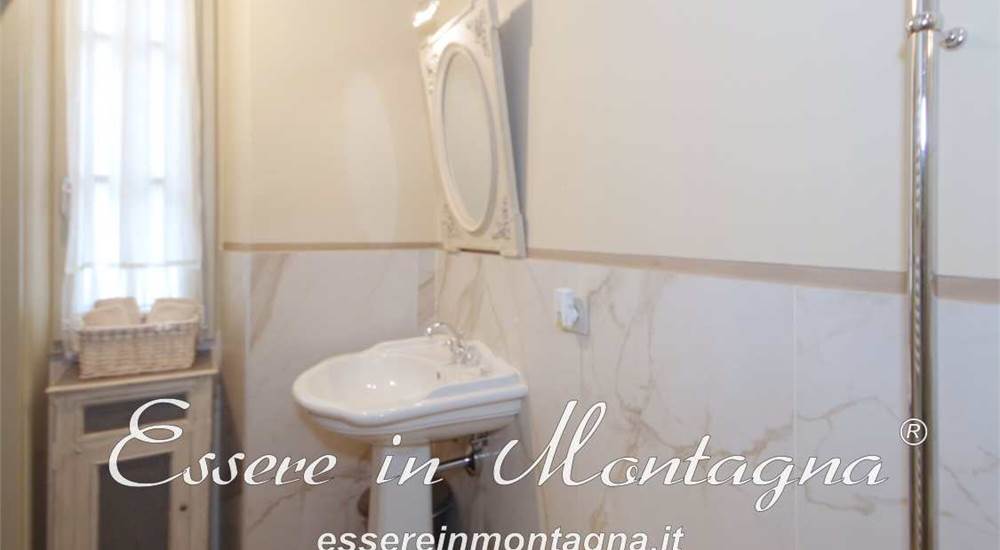 Il bagno della camera 2