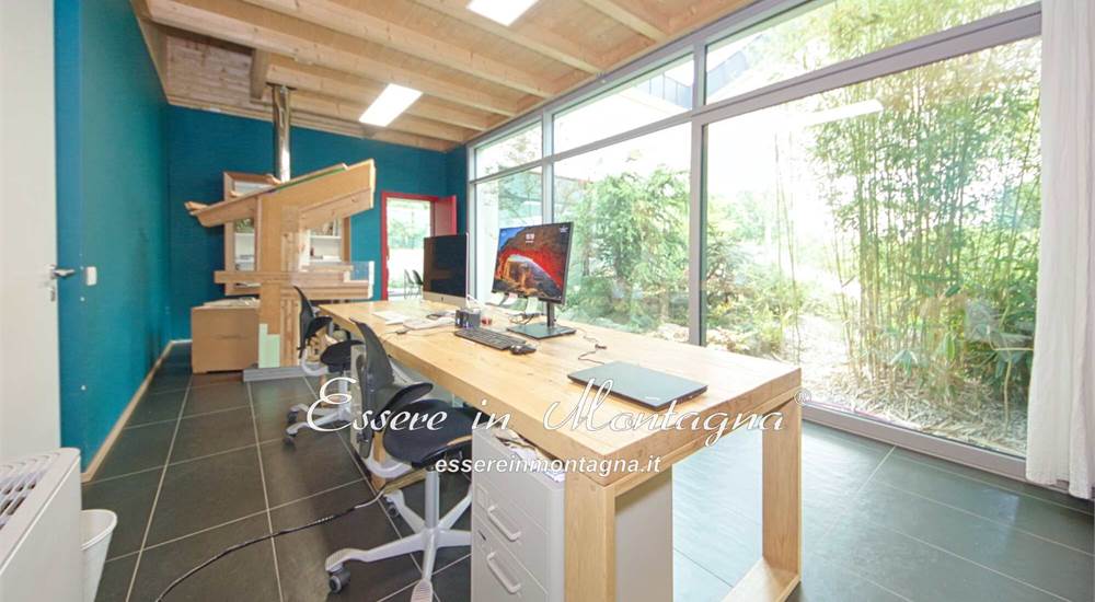 Zona uffici, ufficio 2