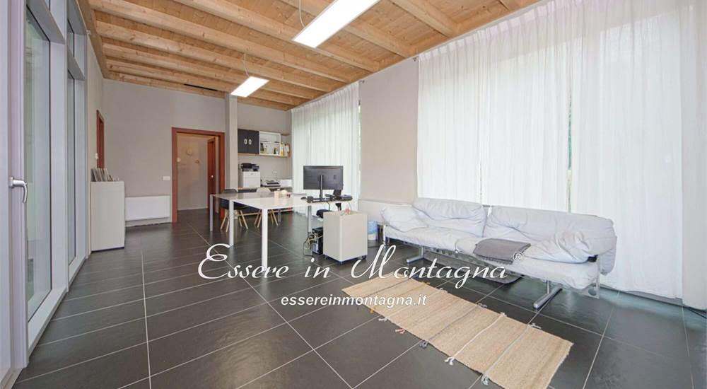 Zona uffici, ufficio 3