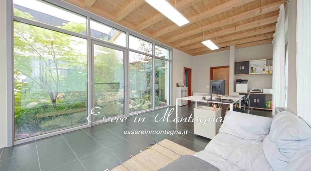 Zona uffici, ufficio 3