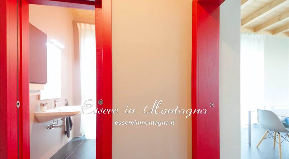 Zona uffici, bagno 2