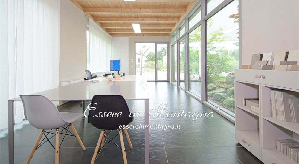 Zona uffici, ufficio 3