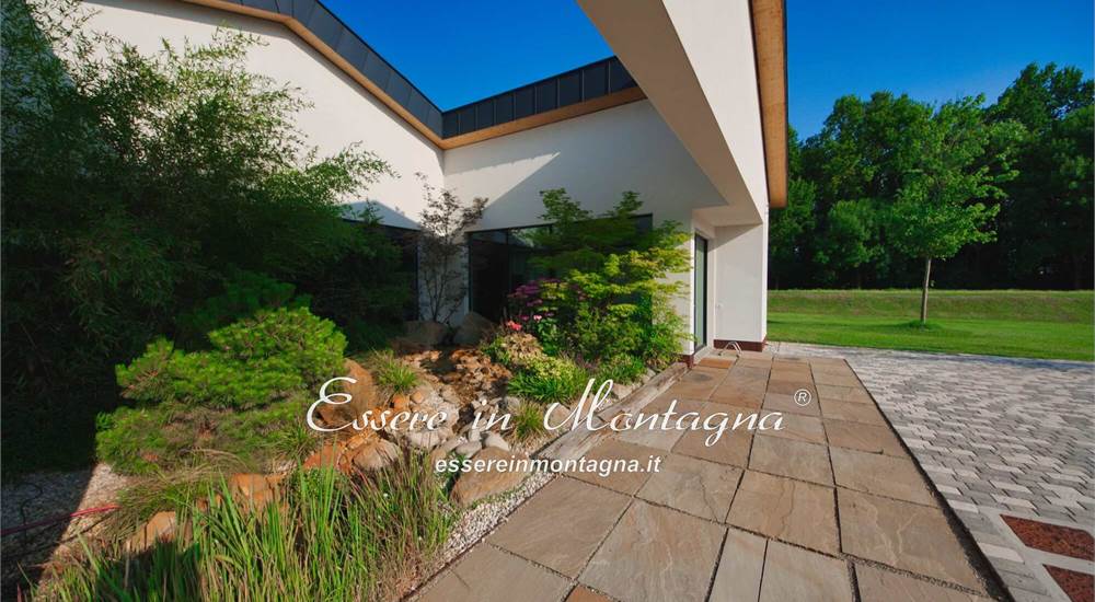 L'ingresso della zona uffici