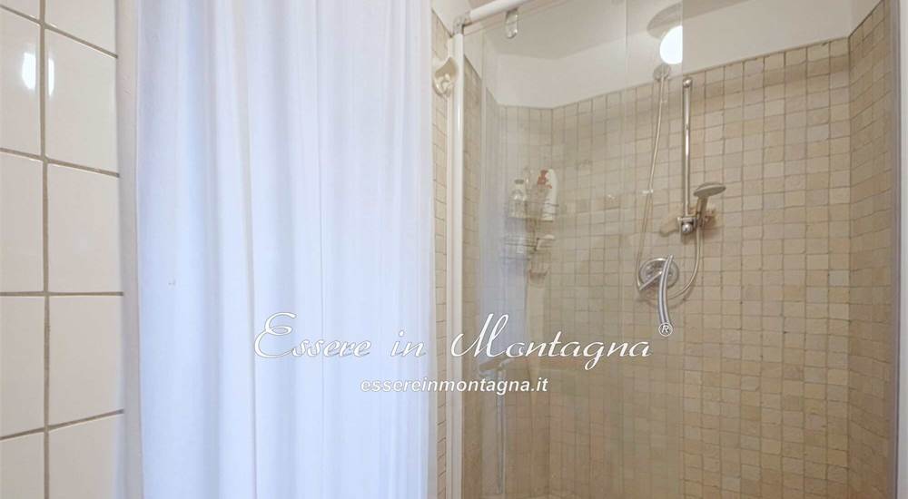 il bagno della camera grandissima