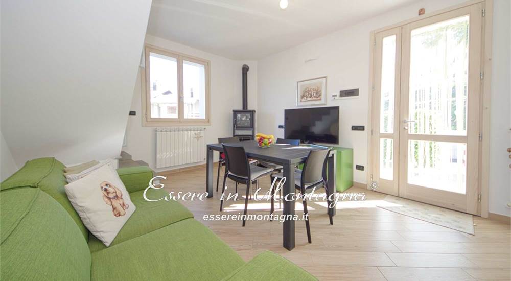 il soggiorno con stufa