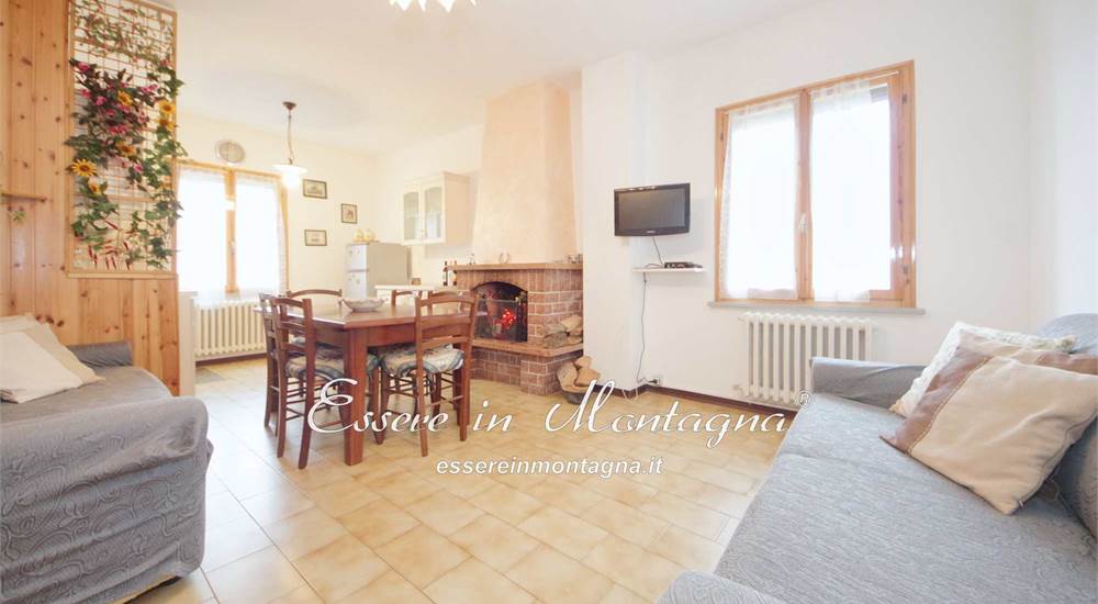 Il soggiorno con camino