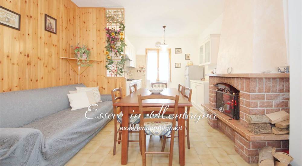 Il soggiorno con camino