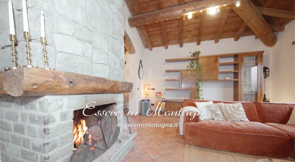 Il soggiorno open sulla cucina