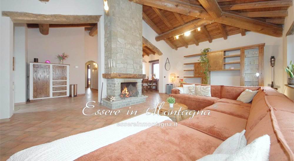 Il soggiorno open sulla cucina