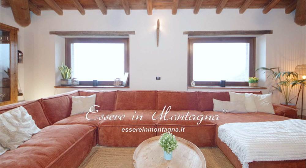 Il soggiorno open sulla cucina